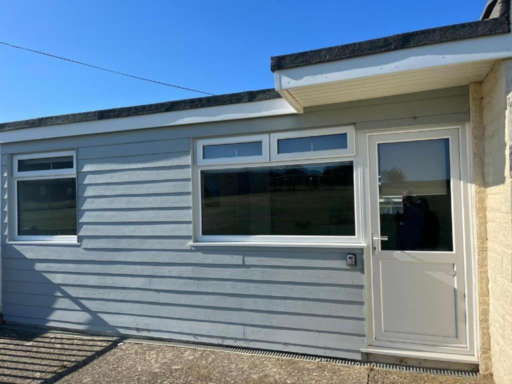 Chalet 40 Sandown Bay Holiday Centre Generous Money Off Ferry Crossings & Free Wifi Special Offer Until End Of June, September And Halloween Deals Now On Dış mekan fotoğraf